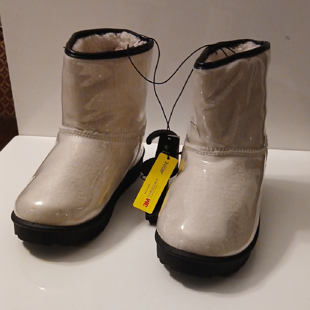 Cream Winter Boots with Black Soles